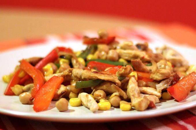 Brzi wok sa piletinom i povrćem